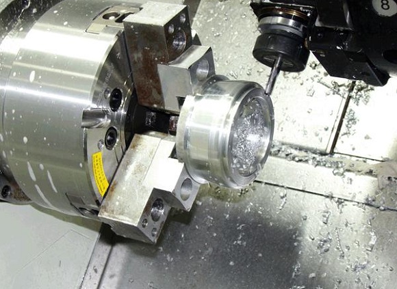 薄壁不锈钢制品管在车削加工时如何保证精密度?