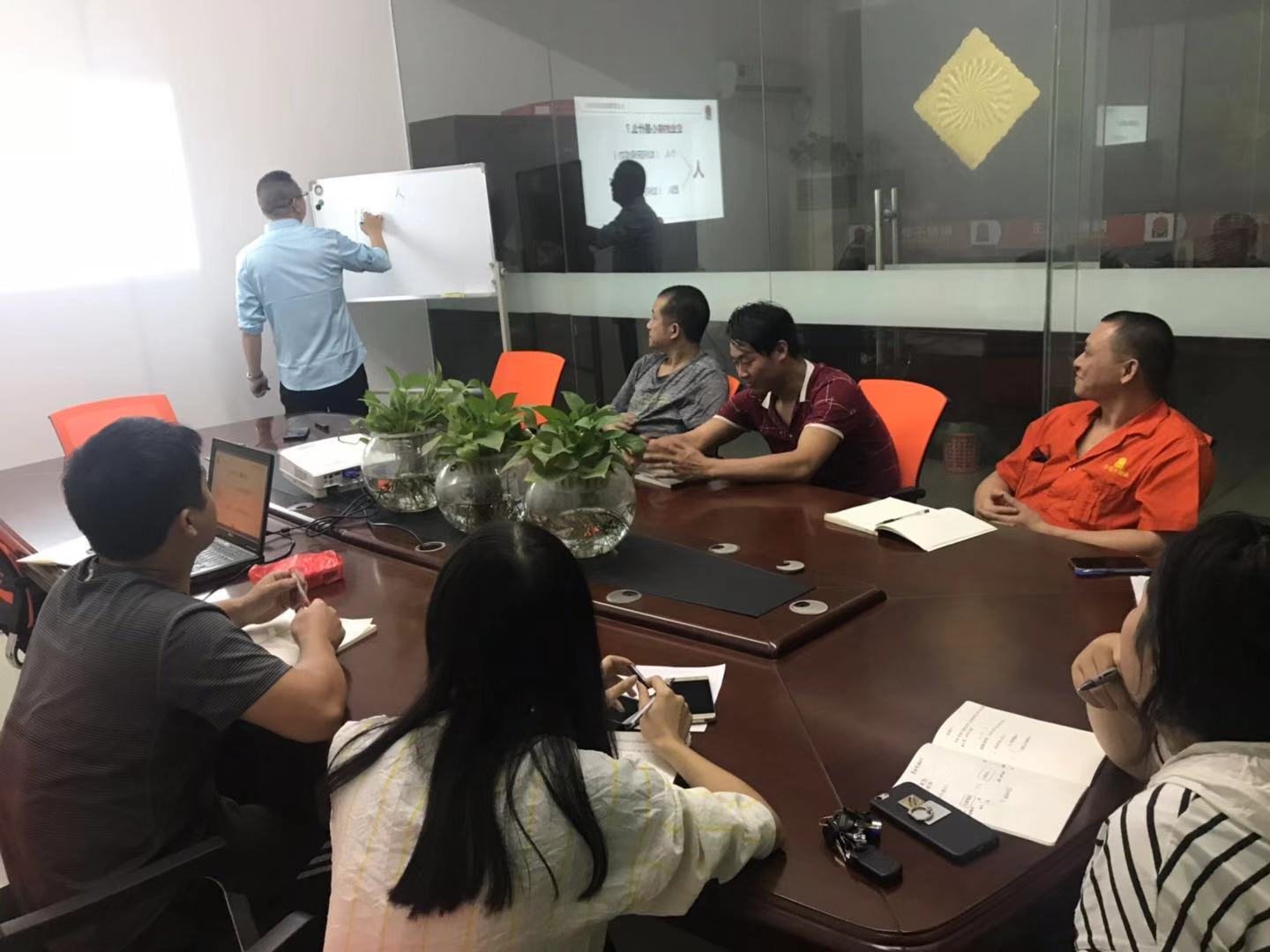 正佳不锈钢员工培训.jpg 正佳不锈钢员工培训.jpg